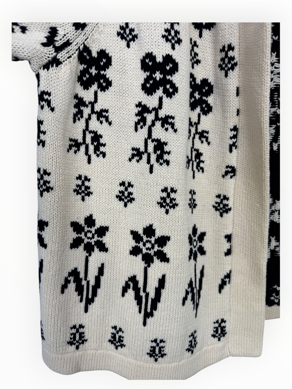 The Great. The Garden Lodge Cardigan Cream and Black Floral Size 2 / Medium - Picture 6 of 10